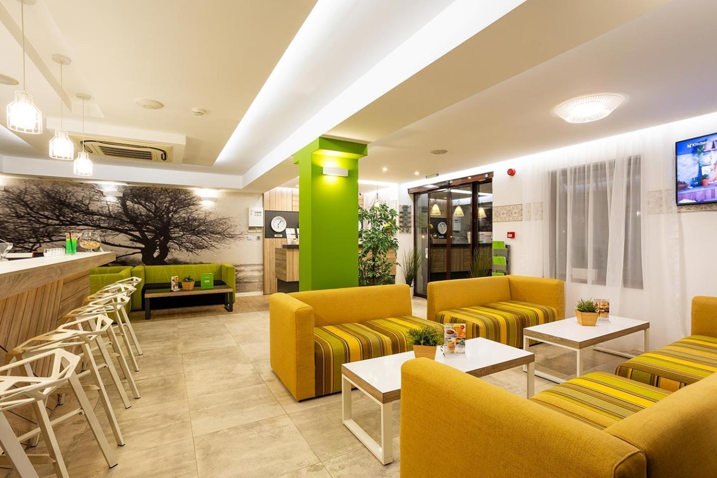 Hotel Compliment Trjavna Buitenkant foto
